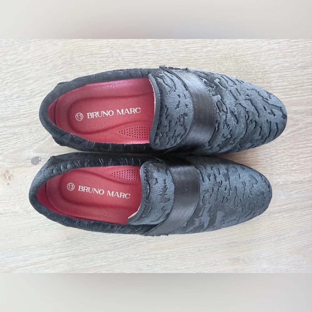 Bruno Mark PU Velvet Boys Black Dress Shoes Loafers with Red Lining size 13